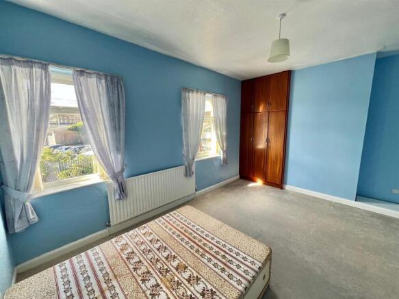 2 bed Terraced for sale Image 8