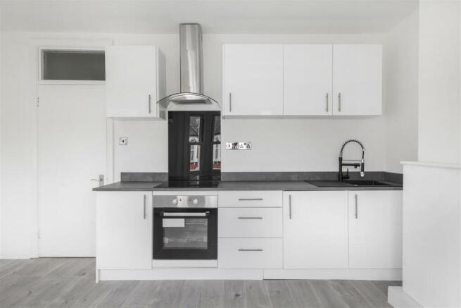 Flat 2, 43 Cobbold Road - K2aynSR6FNWOmjn8qZQd.jpg