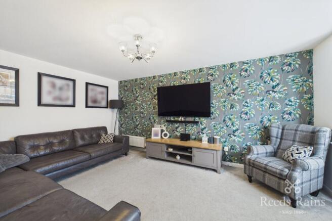 4 bed Detached for sale Image 4