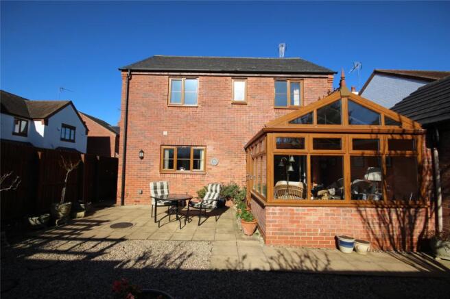 Garden/Rear