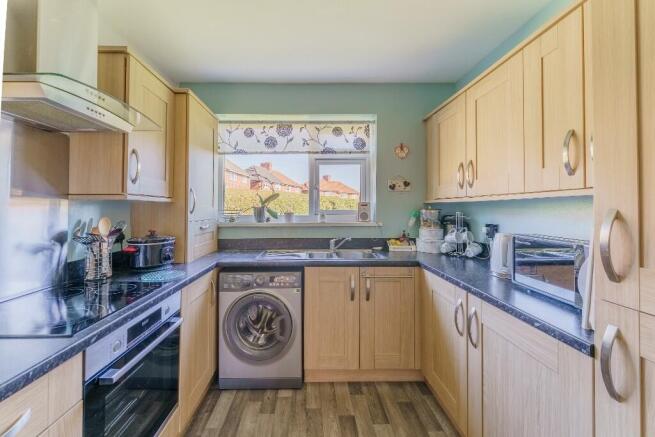 2 bed Semi-Detached Bungalow for sale Image 5