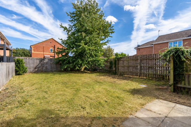 3 bed Town House to rent Image 12