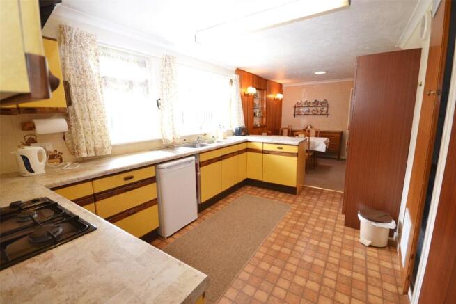 Kitchen/Breakfast Rm