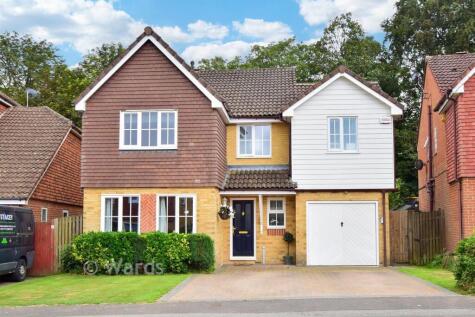 Canon Woods Way, Kennington, Kent