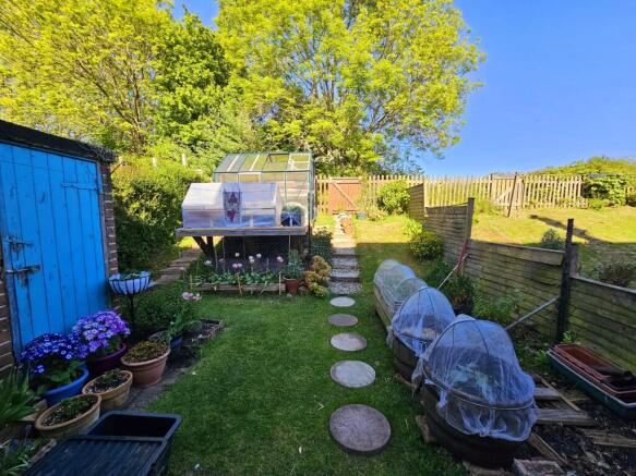 3 bed Terraced for sale Image 12