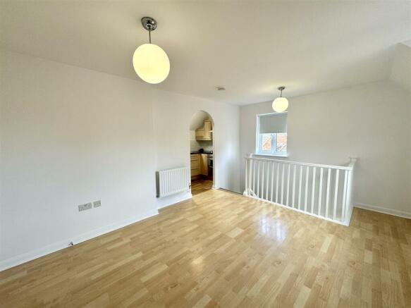 LIVING/DINING ROOM