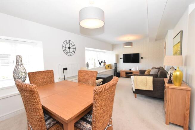 Living / Dining Room