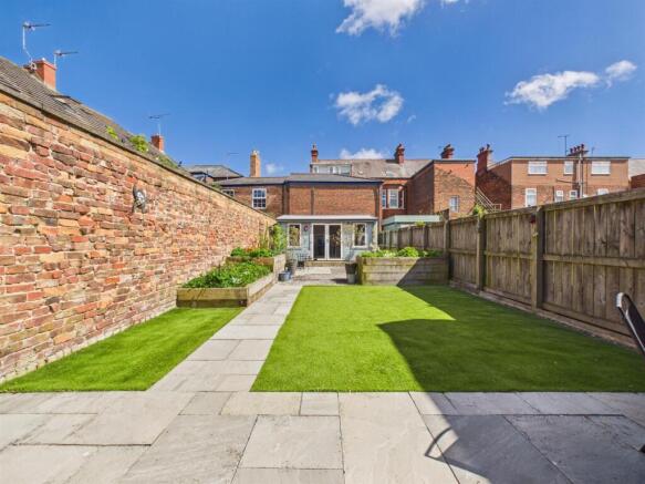 3 bed Semi-Detached for sale Image 10