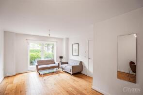 6, Forge Square, London E14 3GY