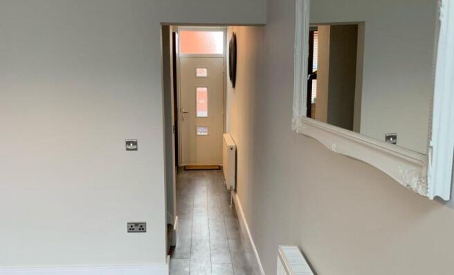 1 bed House Share to rent Image 5
