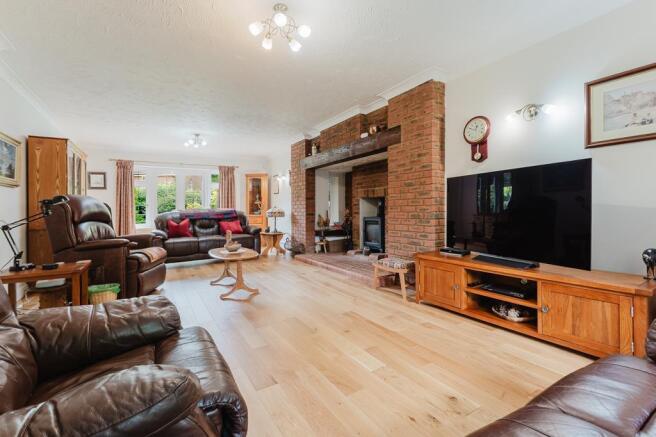 8 Forest Glade, Kettering (22 of 45).jpg