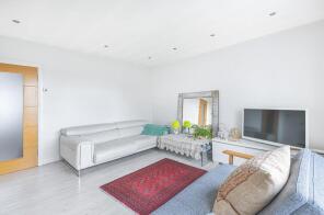 Flat 9, Fernhall, Friern Park, North Finchley, London N12 9LT