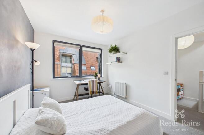 3 bed Semi-Detached for sale Image 8