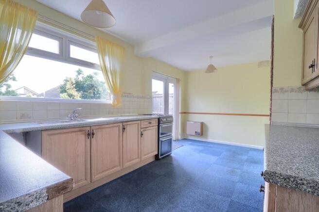 3 bed Semi-Detached for sale Image 4