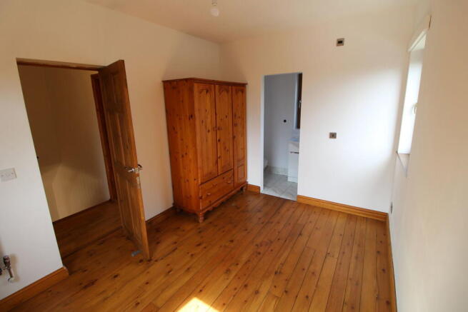 4 bed Not Specified to rent Image 7