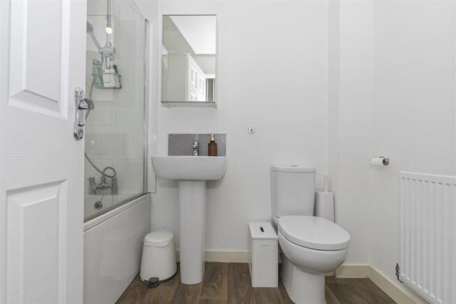Bathroom.jpg