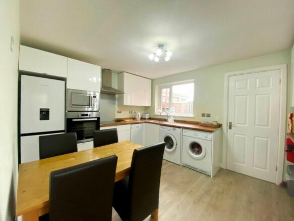 Dining kitchen