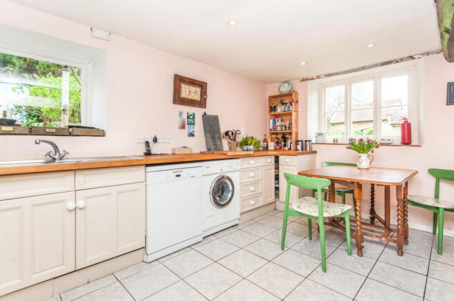 Kitchen/Breakfast Ro