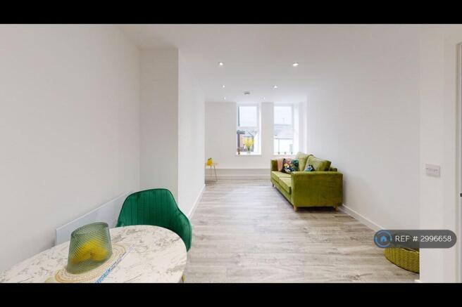 1 bed Flat to rent Image 6