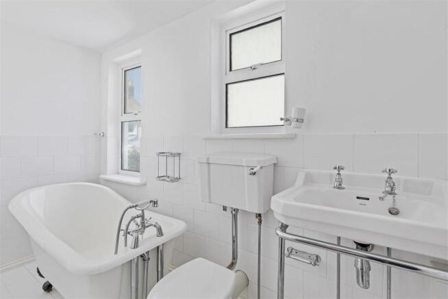 Bathroom.jpg