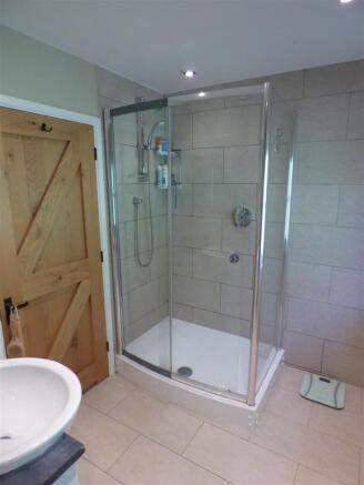 Shower Room.JPG
