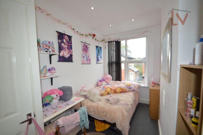 7 bed Terraced to rent Image 10