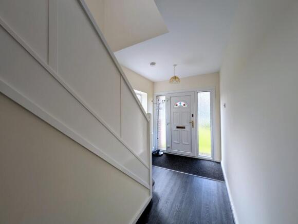 3 bed Semi-Detached to rent Image 10