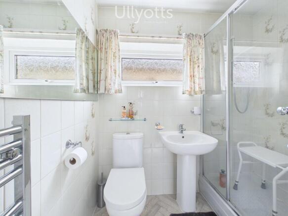 2 bed Detached Bungalow for sale Image 9