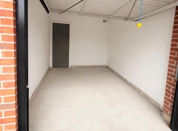 2 bed Flat for sale Image 10