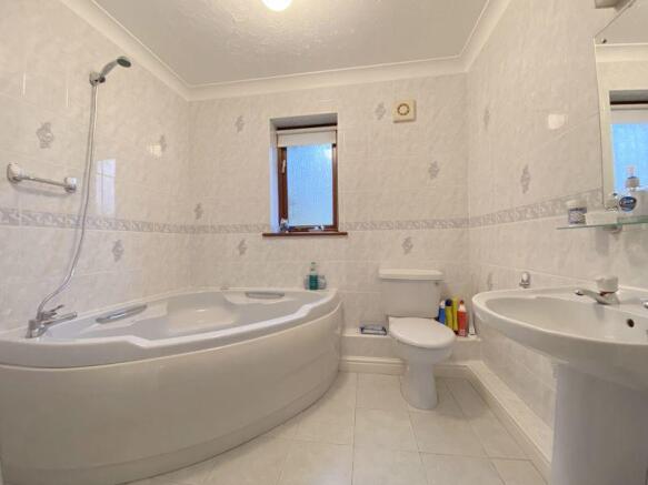 Annex Bathroom 