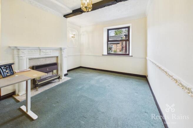 4 bed Detached for sale Image 8