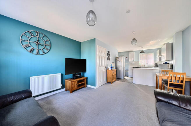 1437554-8-69cee27...