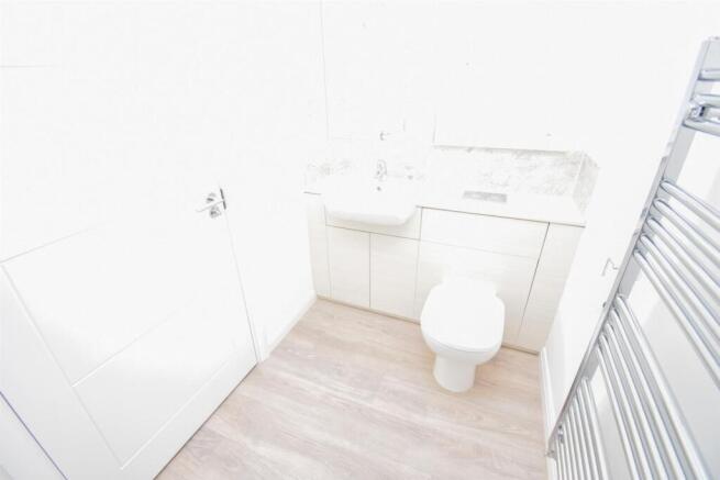 BEDROOM ONE EN-SUITE SHOWER ROOM (2)-2.jpg