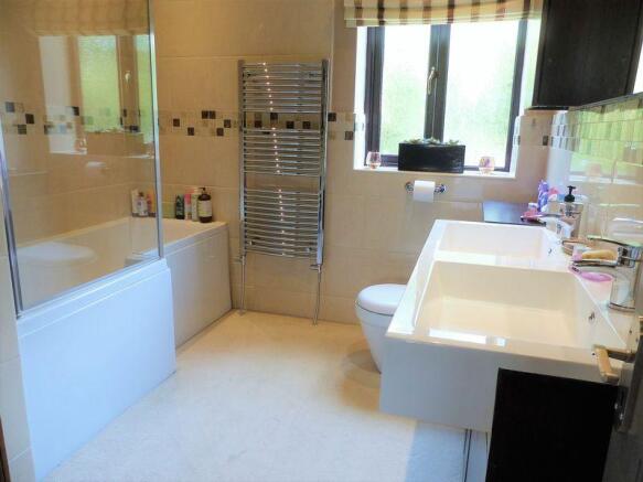 Main bathroom