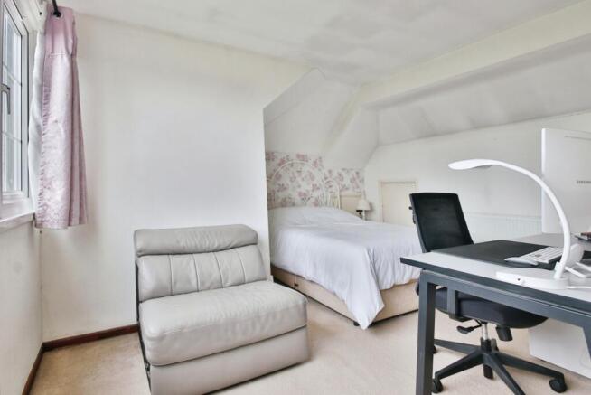 Photo 10