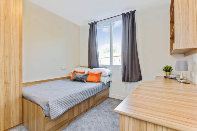 5 bed Flat to rent Image 8