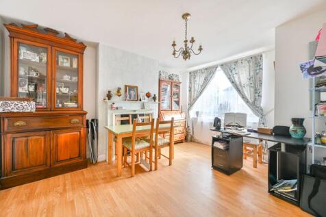 Moat Drive, Harrow, HA1