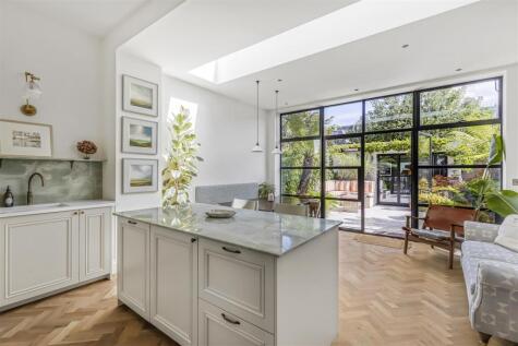 Ashlone Road, Putney, SW15