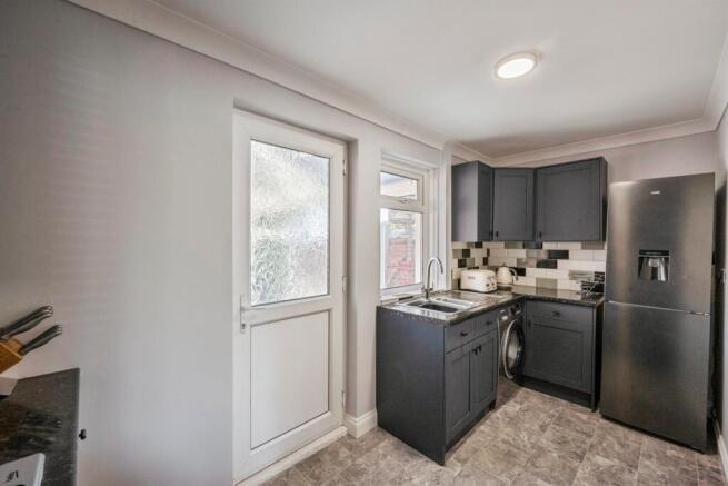 2 bed Semi-Detached for sale Image 7