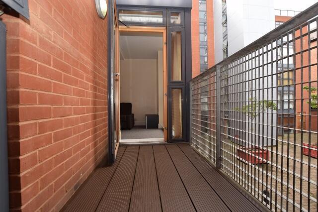 2 bed Apartment to rent Image 12