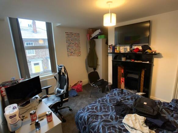 1 bed Terraced to rent Image 6