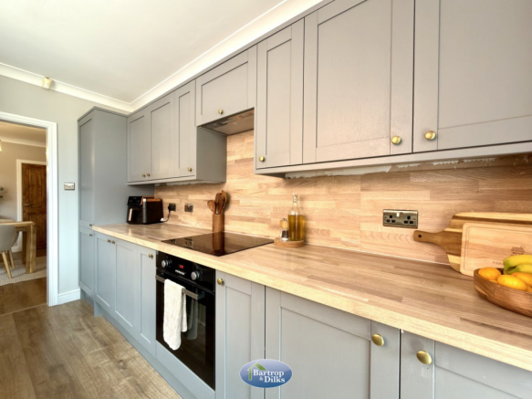 Gateford Road, Worksop, S81 photo 3