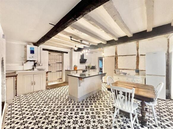 cottage 16.jpg
