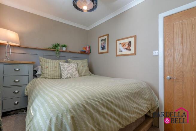 2 bed Terraced for sale Image 11