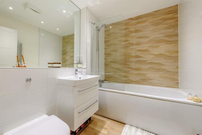 LUXURY BATH - SHOWER ROOMS.jpg