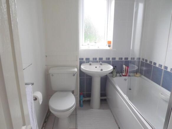 Bathroom.JPG