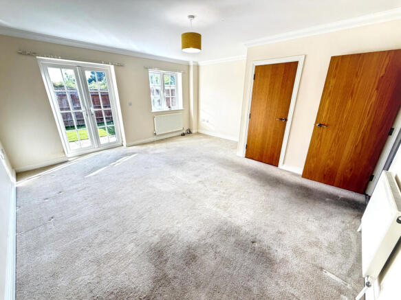 11 Lansdowne Cott...