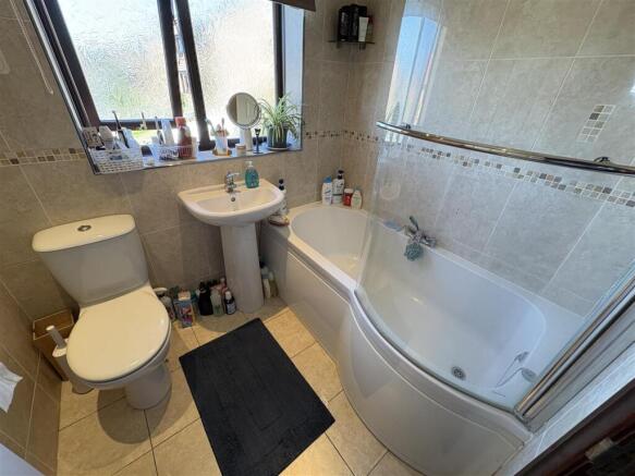 2 bed House for sale Image 10