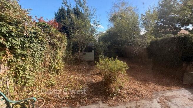 Stanton Close, Cranleigh, Surrey photo 5