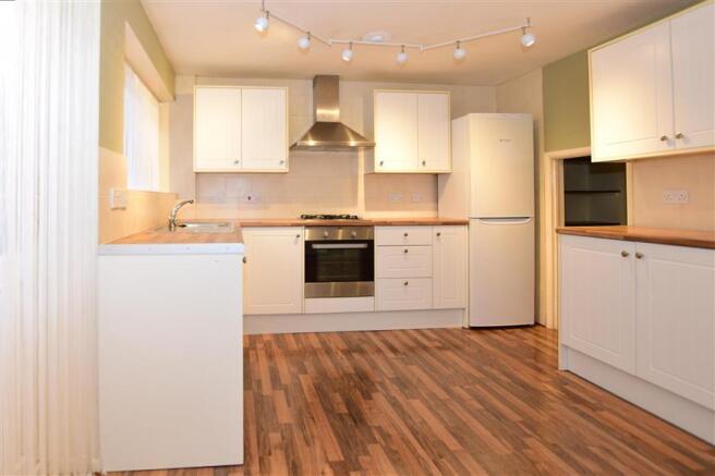Kitchen/ Dining Room